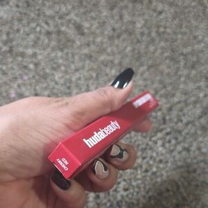 NWB HUDABEAUTY LIP STAIN